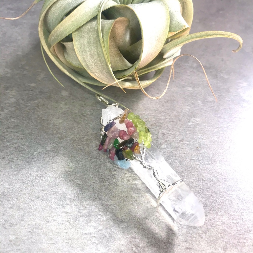 Clear quartz pendant w/tree of life crystals